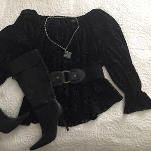 DONATED Dalia black Crushed velvet top sheer sleeves
